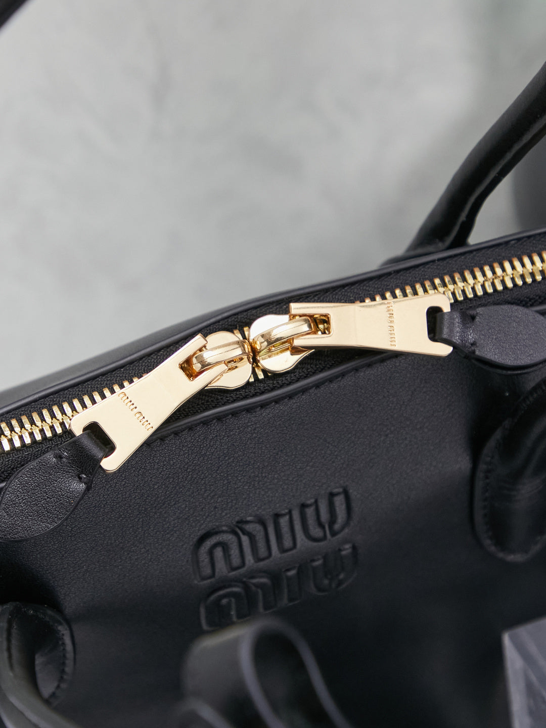 BAG-MIUMIU-LY-081