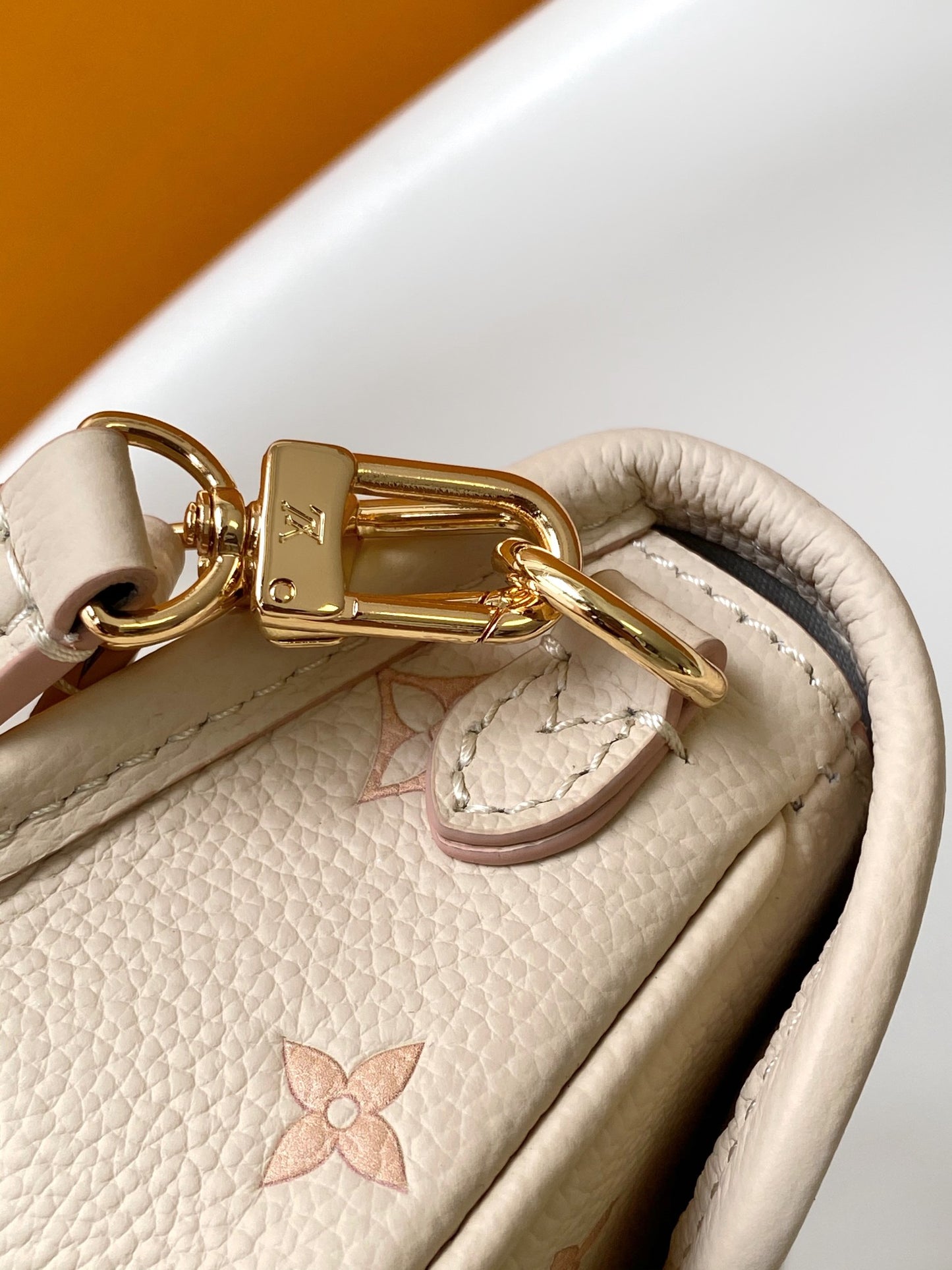 BAG-LV-W-NEW-1108