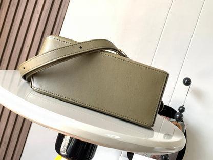 BAG-LW-779
