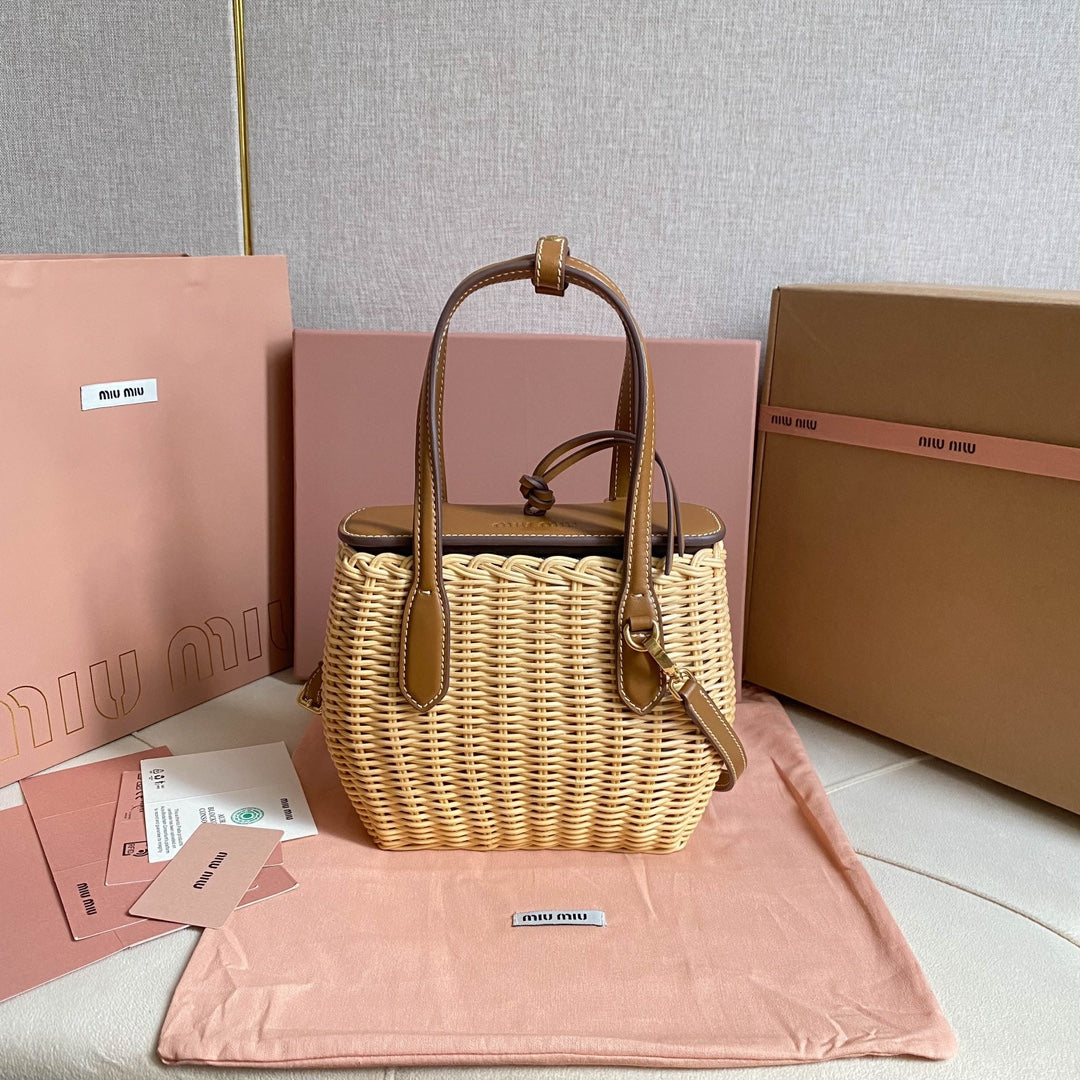 BAG-MIUMIU-LY-137