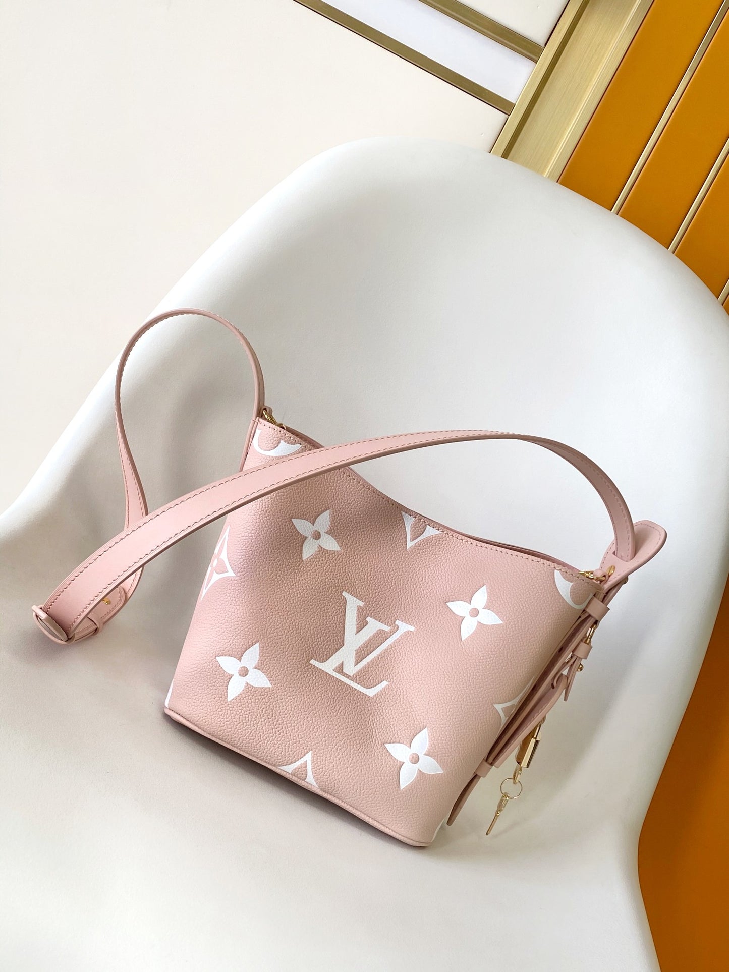 BAG-LV-W-NEW-530