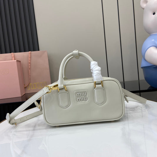 BAG-MIUMIU-LY-381