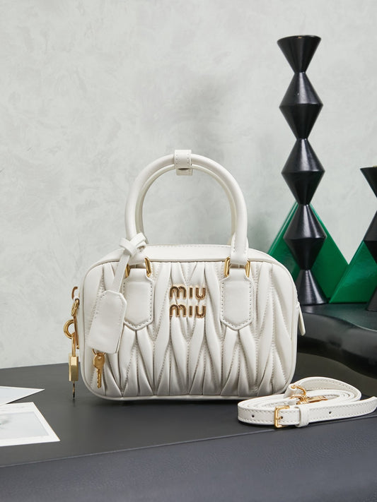 BAG-MIUMIU-LY-007