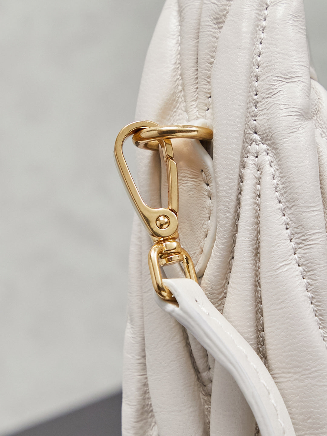BAG-MIUMIU-LY-023