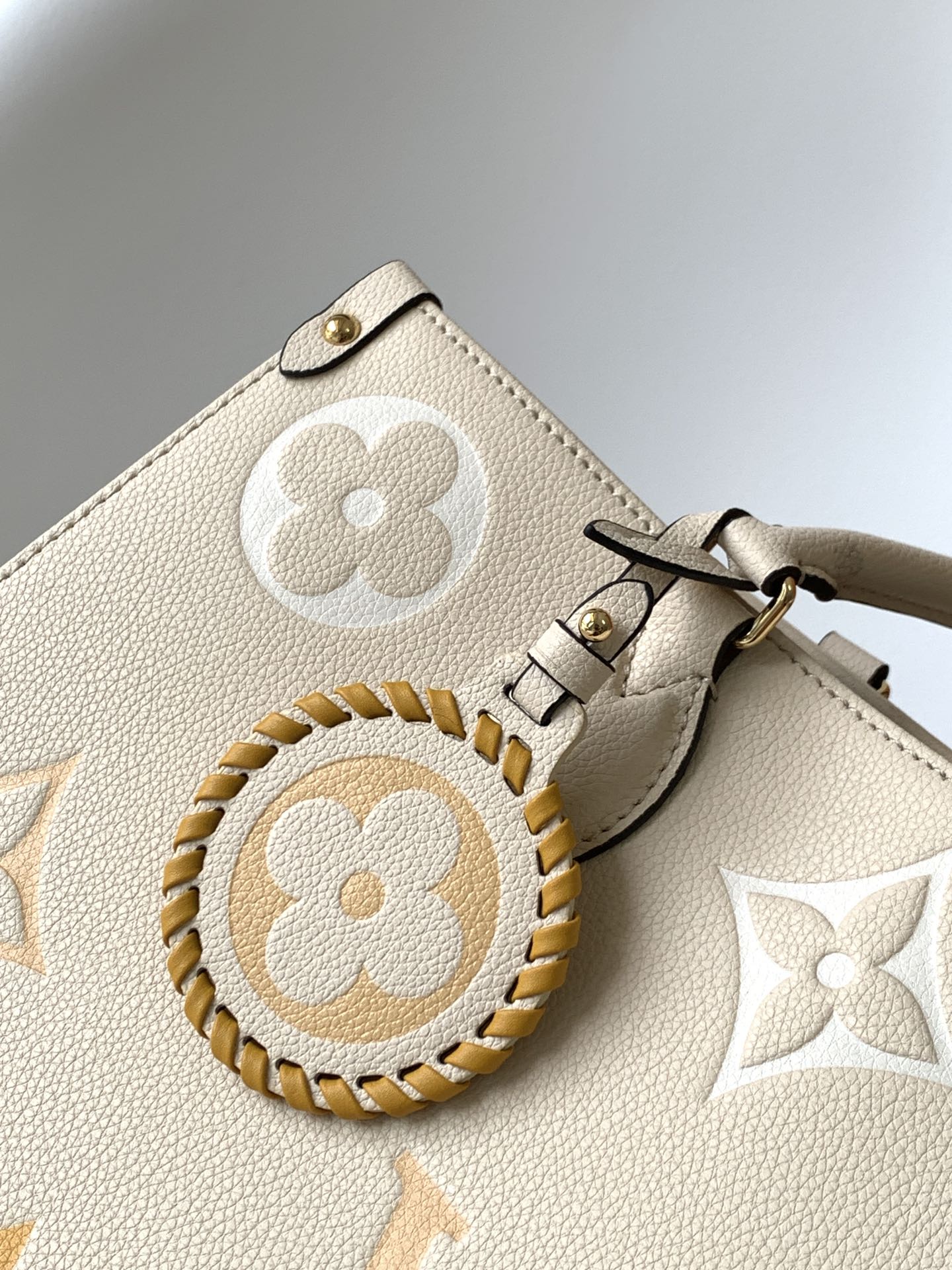 BAG-LV-W-NEW-1082