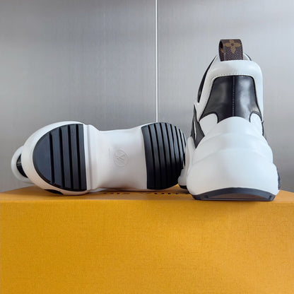SHOES-LV-LY-101