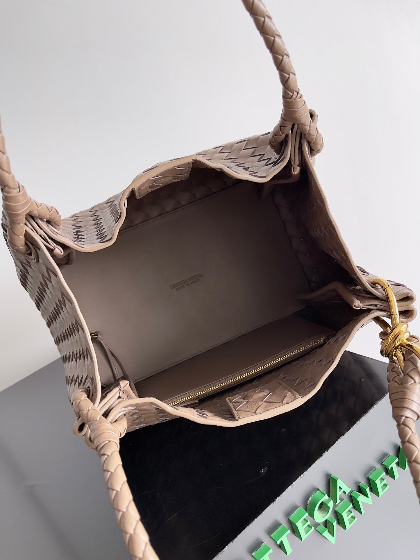 BAG-BV-W-083