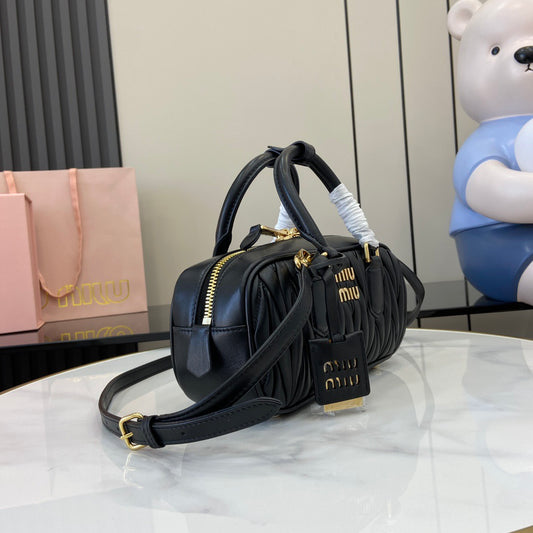 BAG-MIUMIU-LY-379