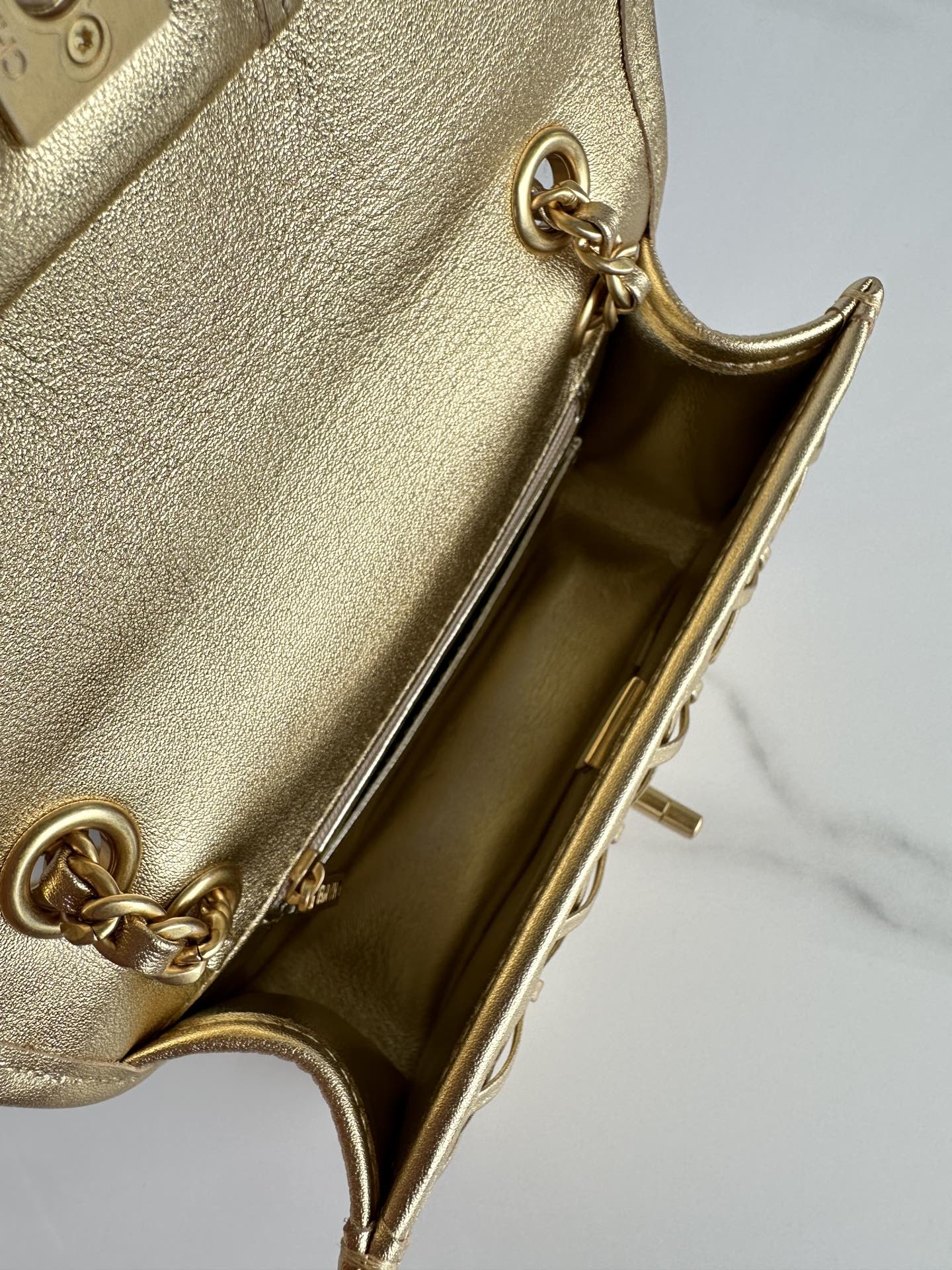 BAG-CHANEL-250