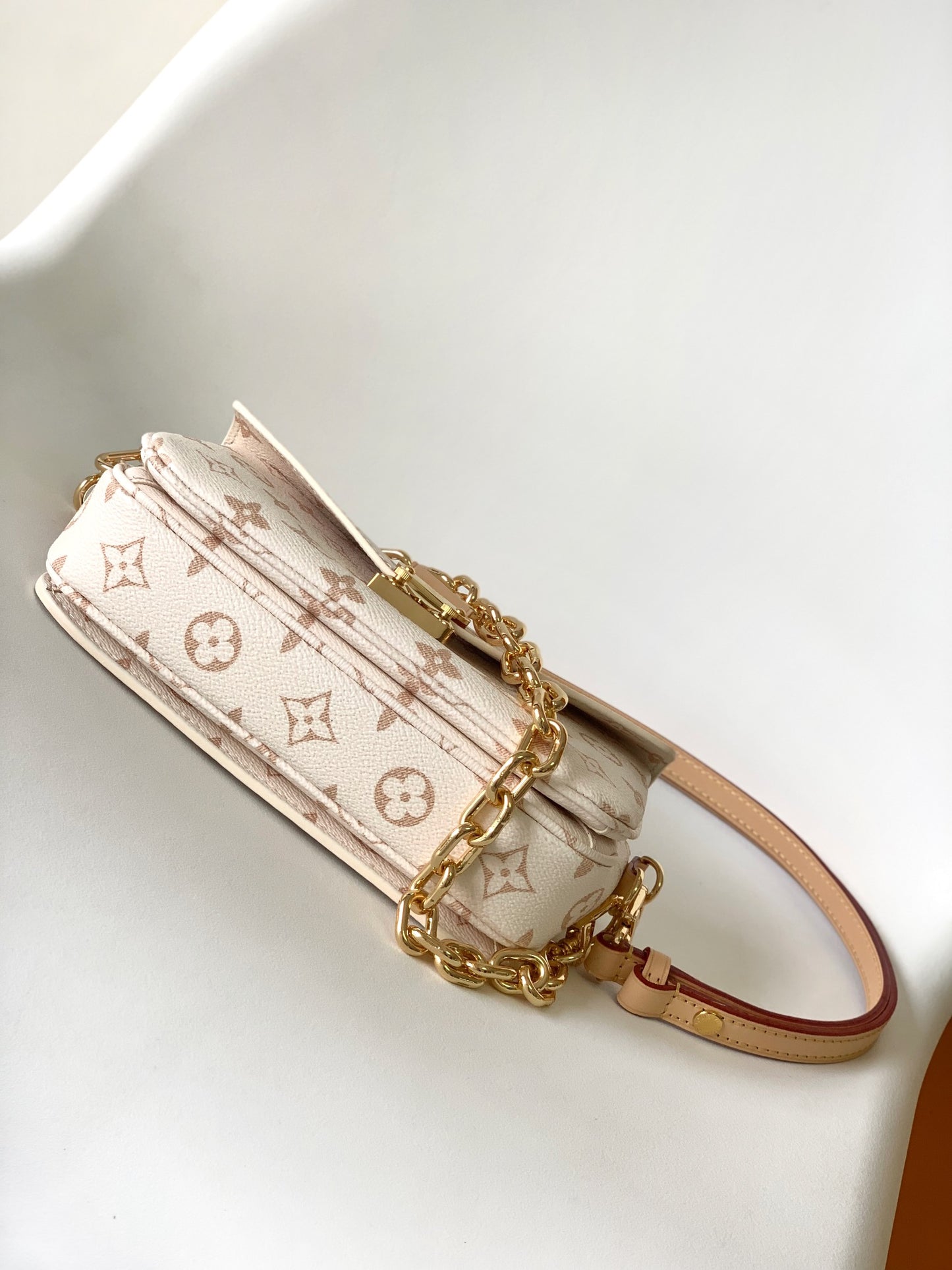 BAG-LV-W-NEW-594