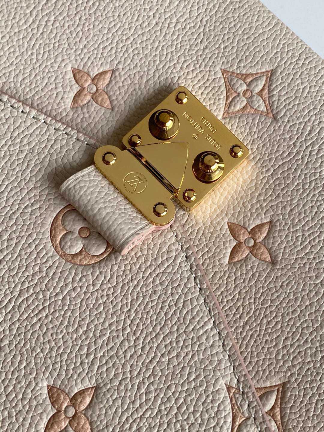BAG-LV-W-NEW-1109