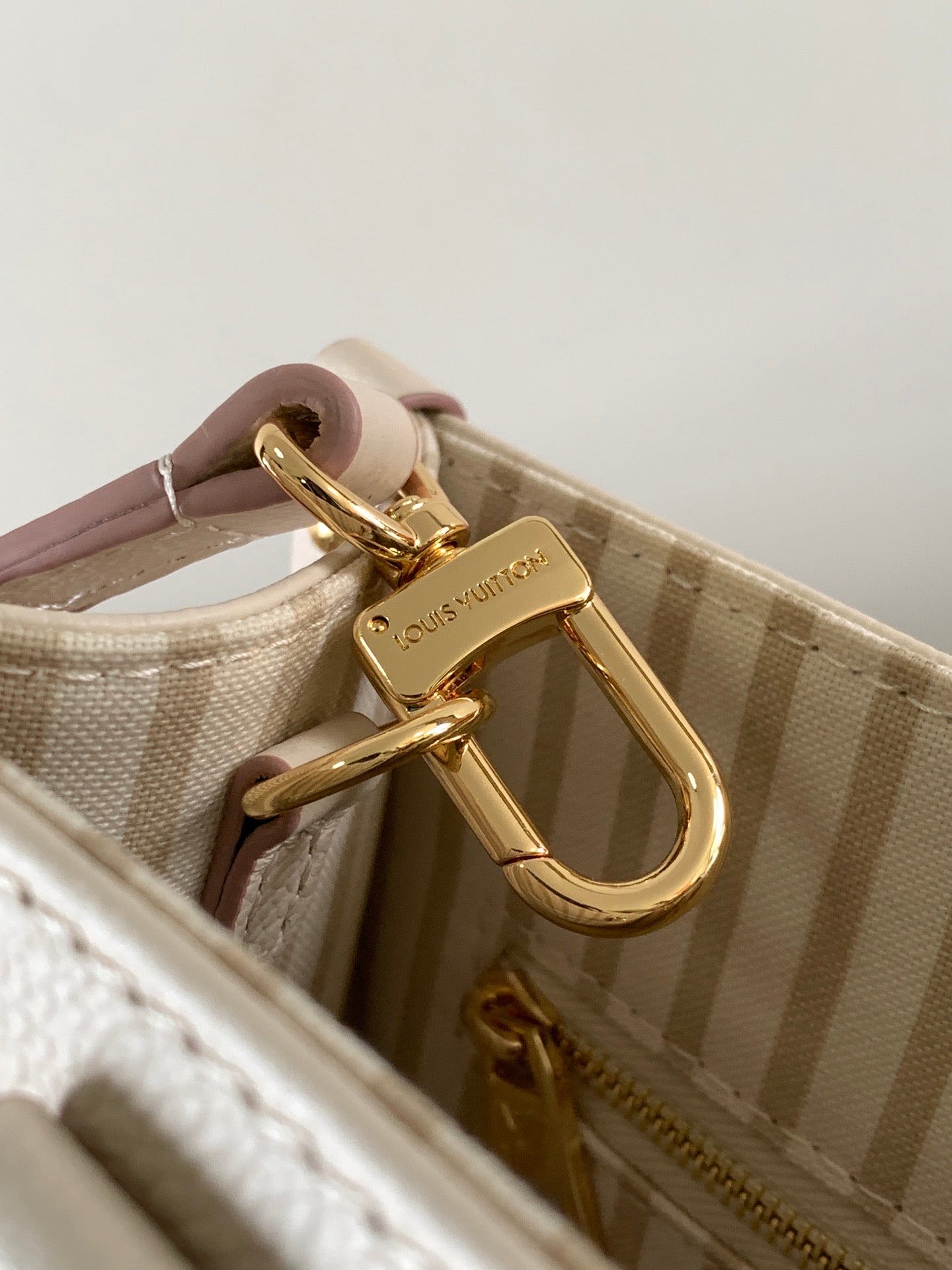 BAG-LV-W-NEW-713