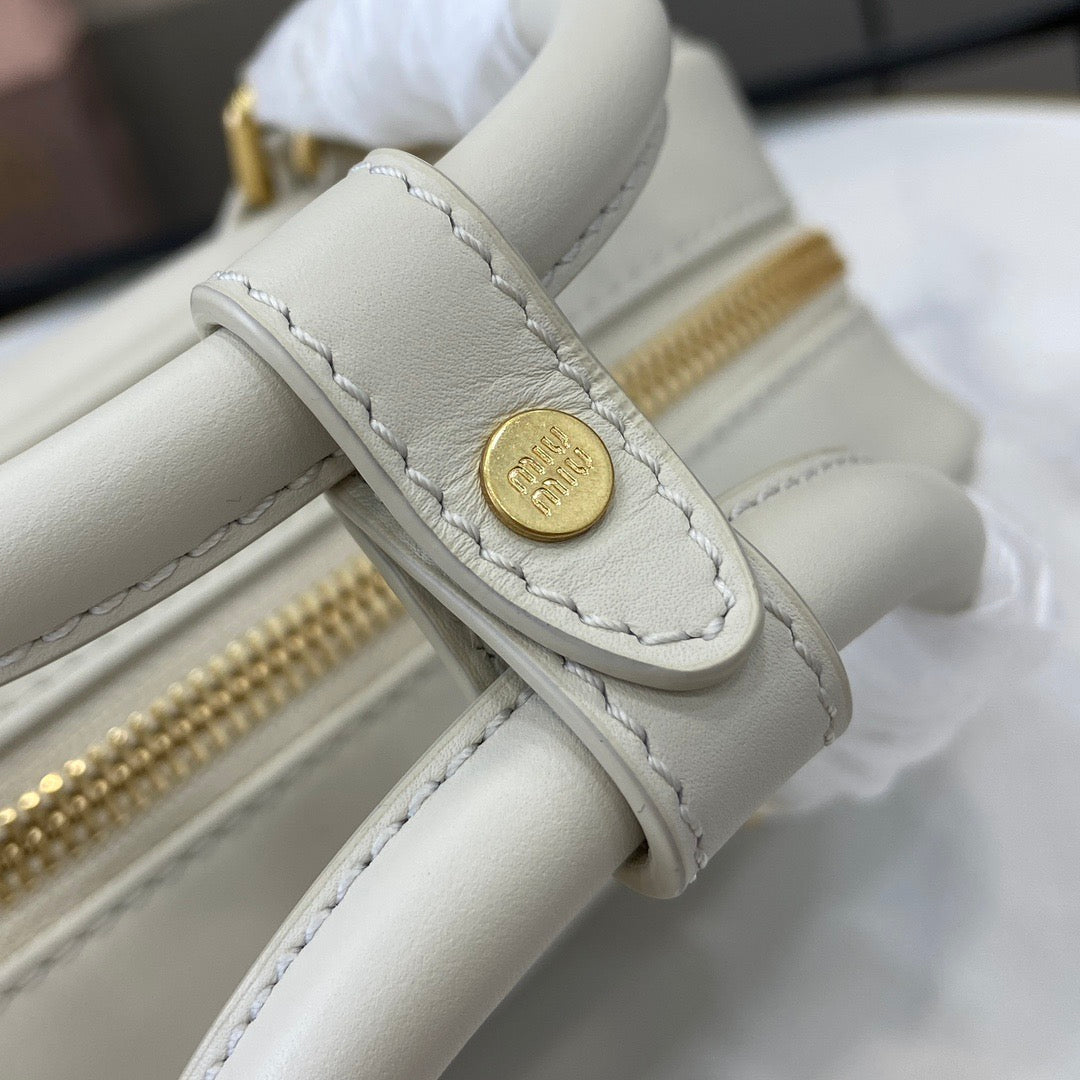 BAG-MIUMIU-LY-381