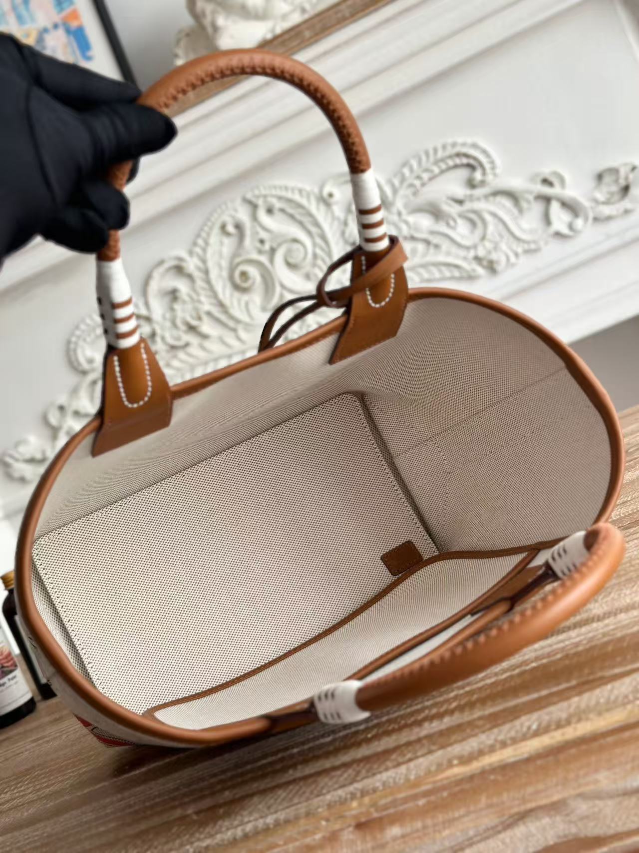 BAG-HMS-W-011