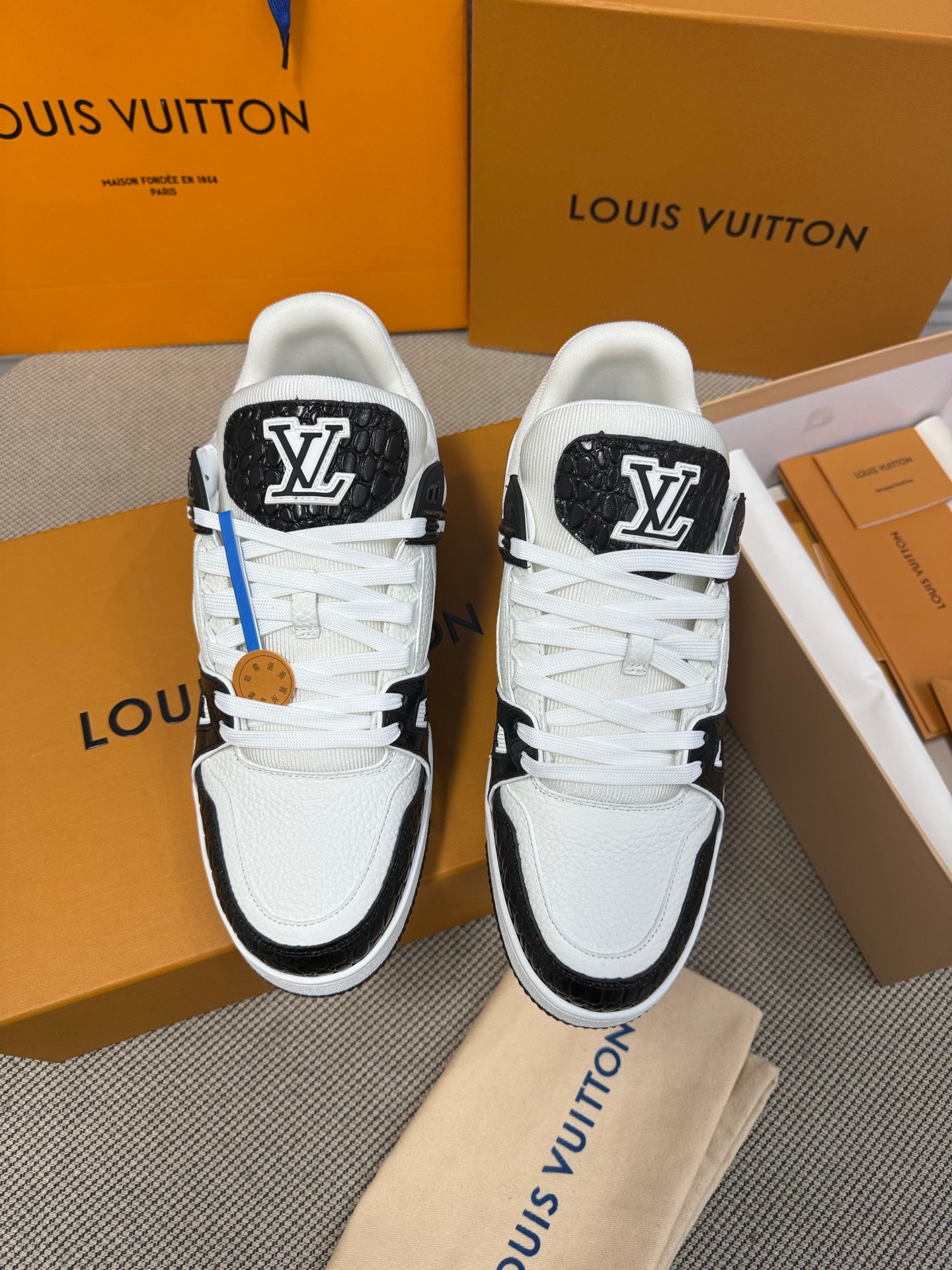 SHOES-LV-LY-358