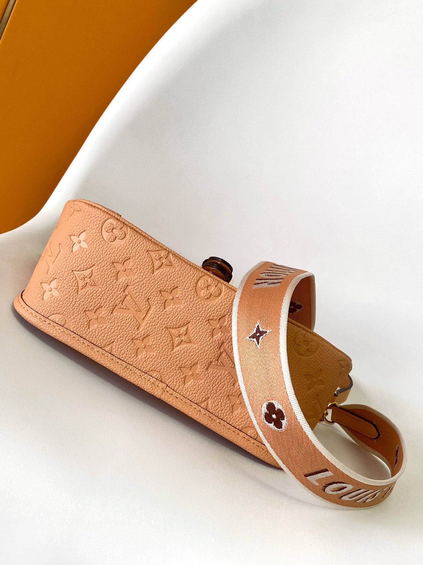 BAG-LV-W-NEW-1350