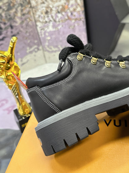SHOES-LV-LY-556
