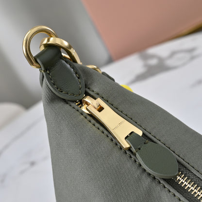 BAG-MIUMIU-LY-359