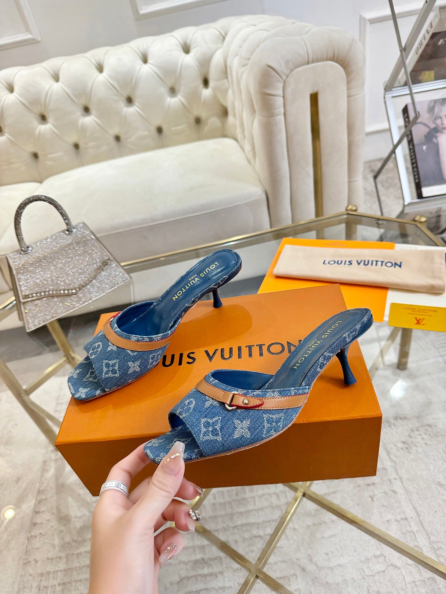 SHOES-LV-LY-355