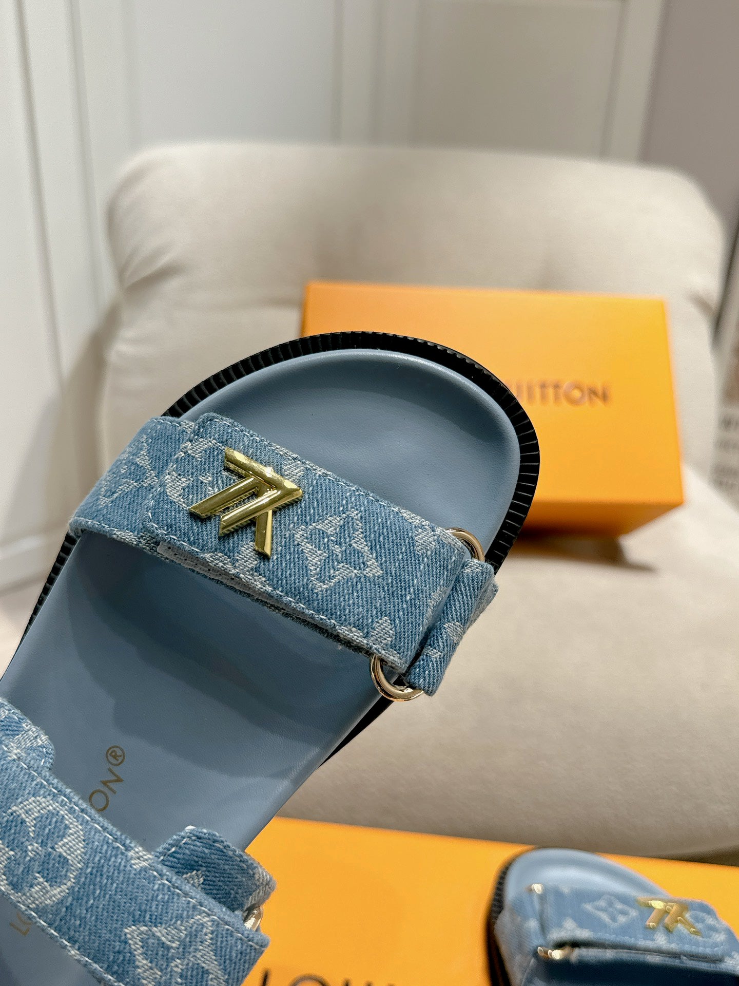 SHOES-LV-LY-183