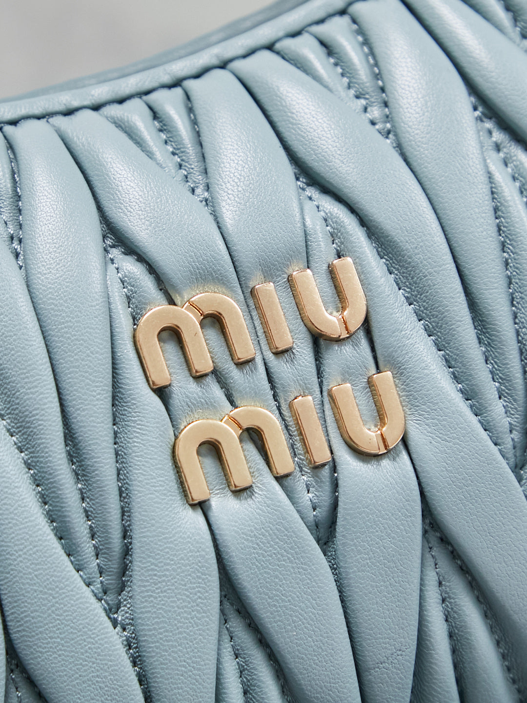 BAG-MIUMIU-LY-026