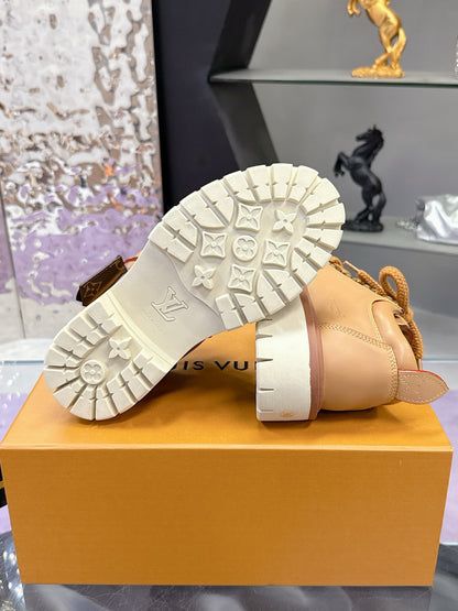 SHOES-LV-LY-561