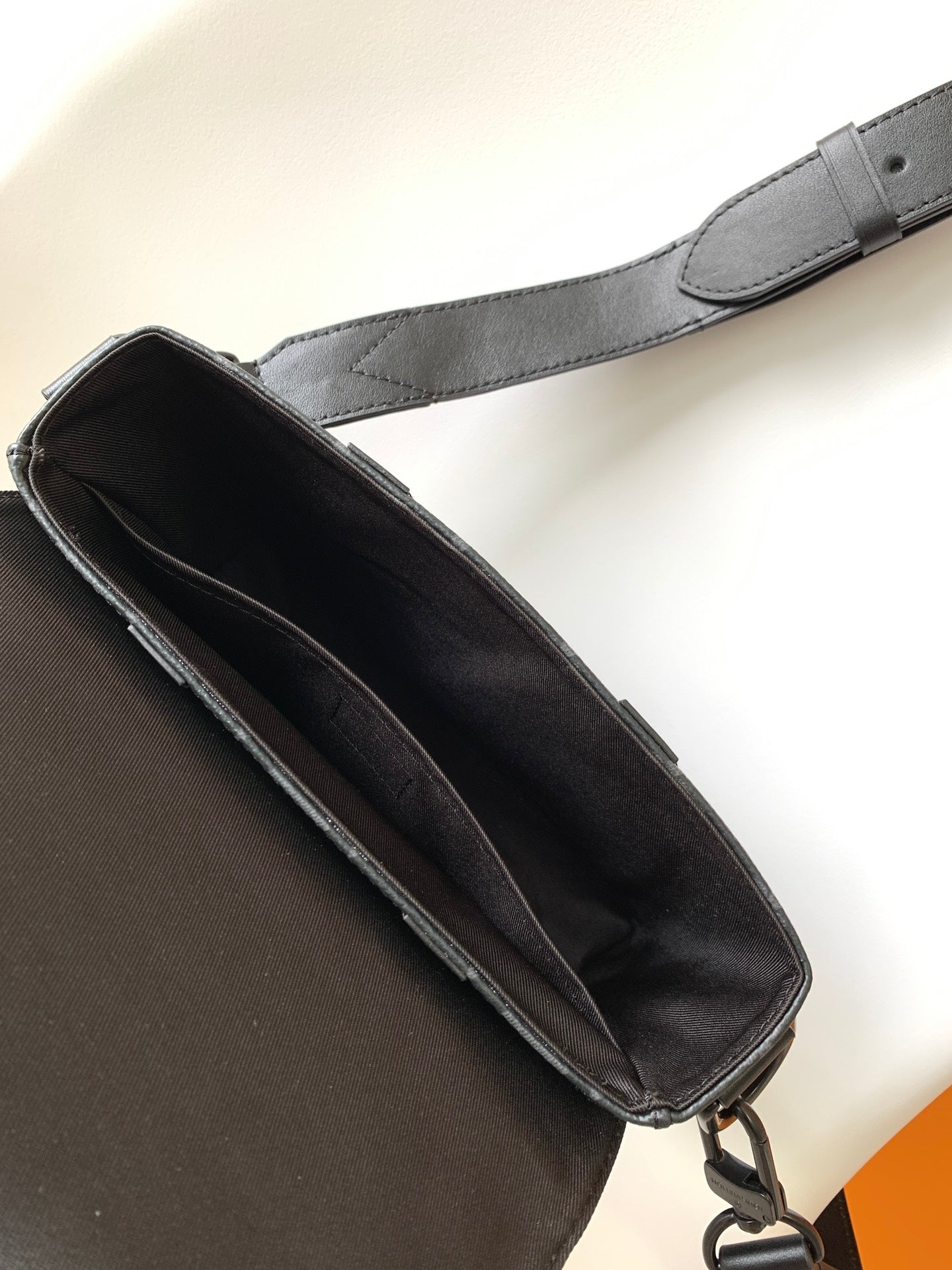 BAG-LV-W-NEW-825