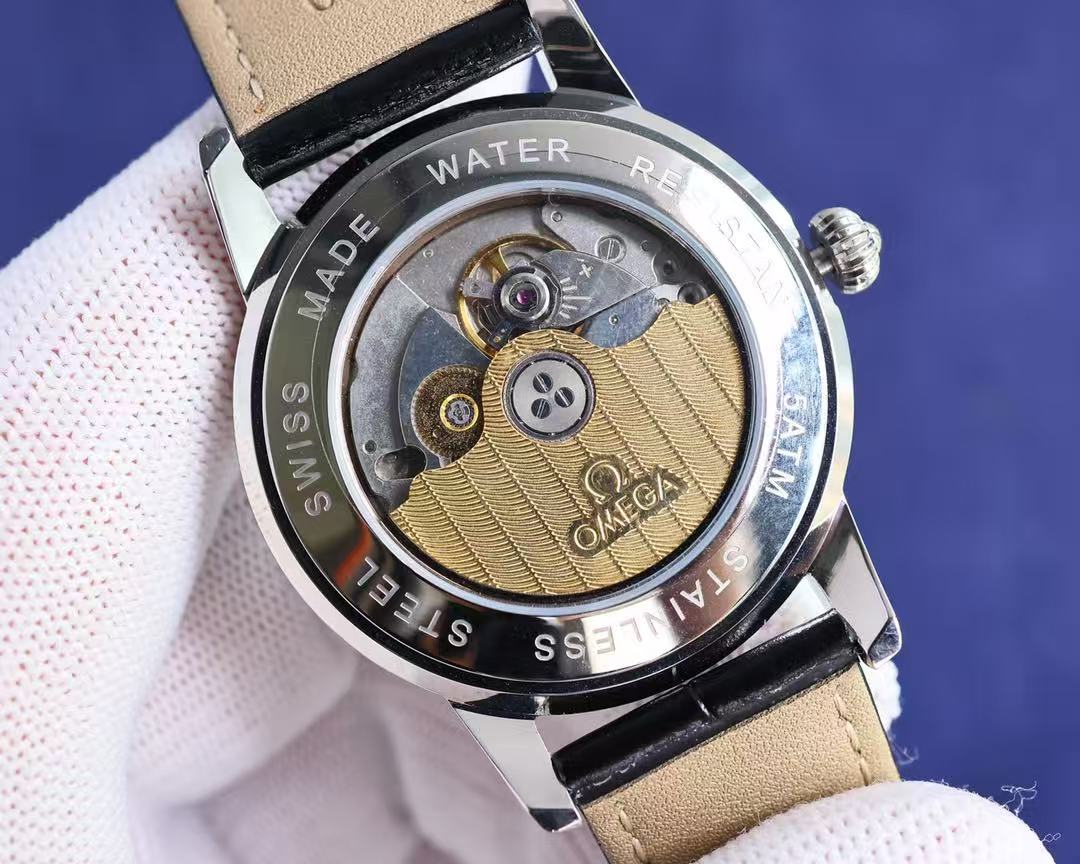 WATCH-OMG-W-008