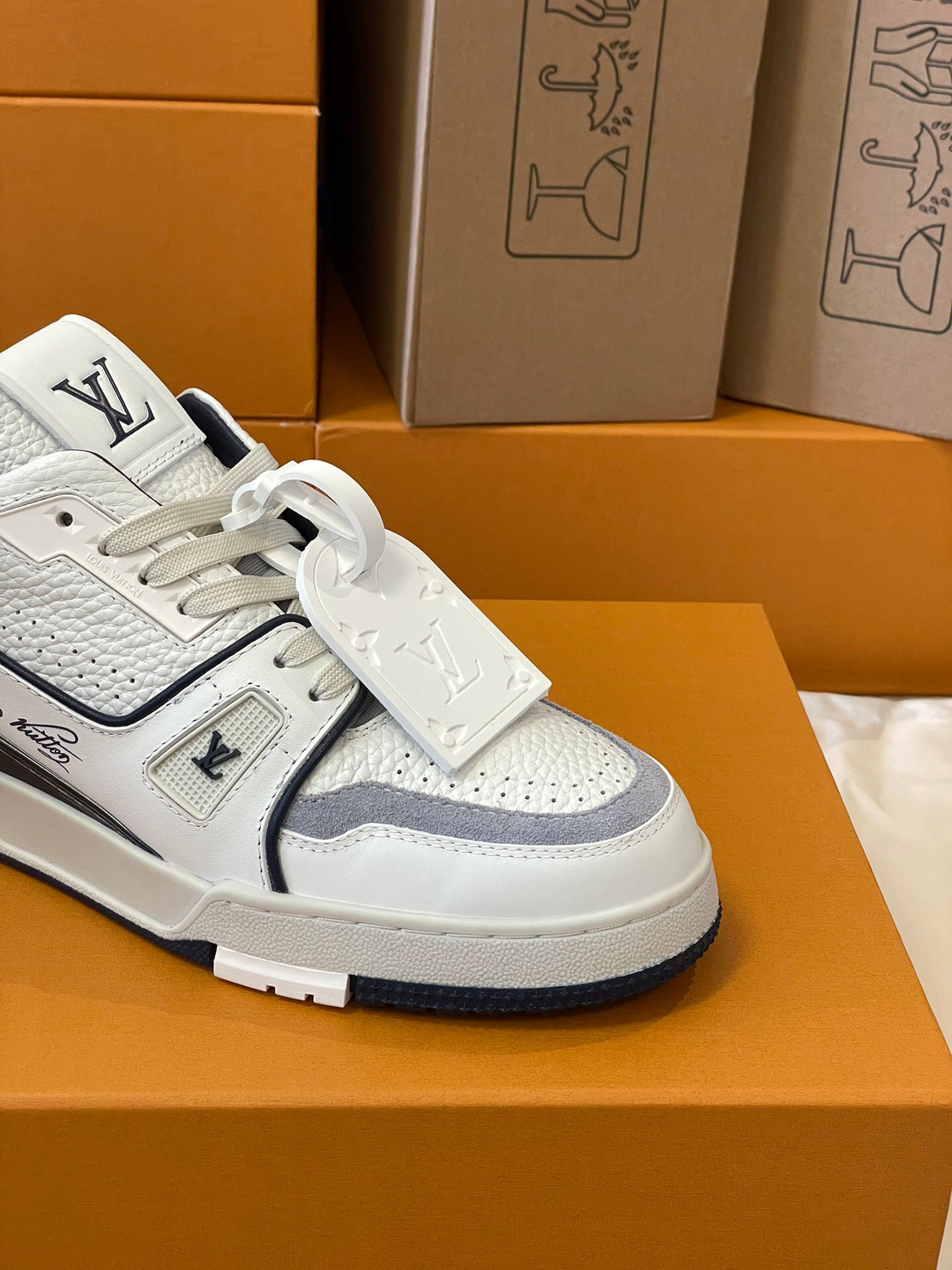 SHOES-LV-LY-196
