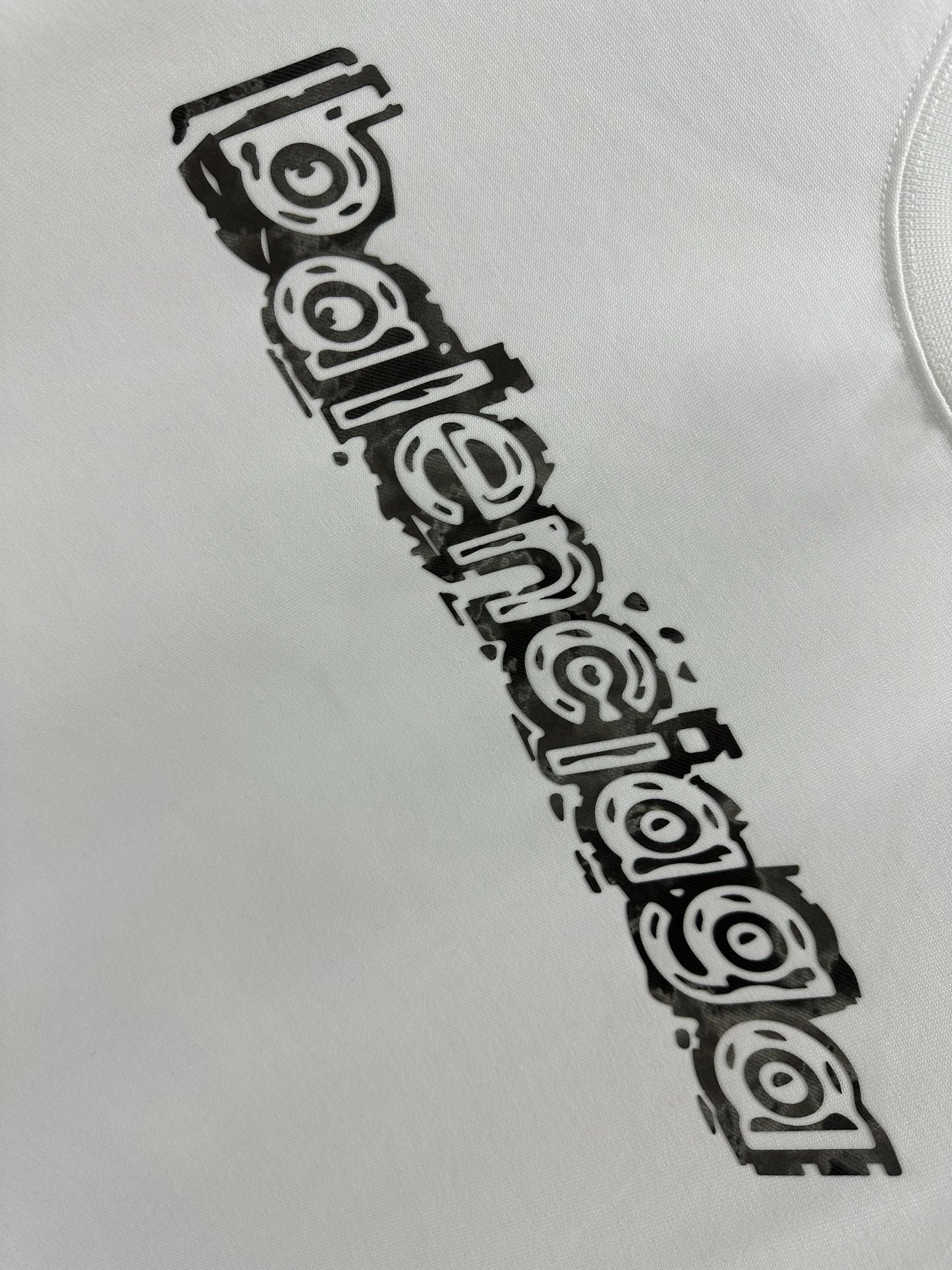 TS-Balenciaga-new-031