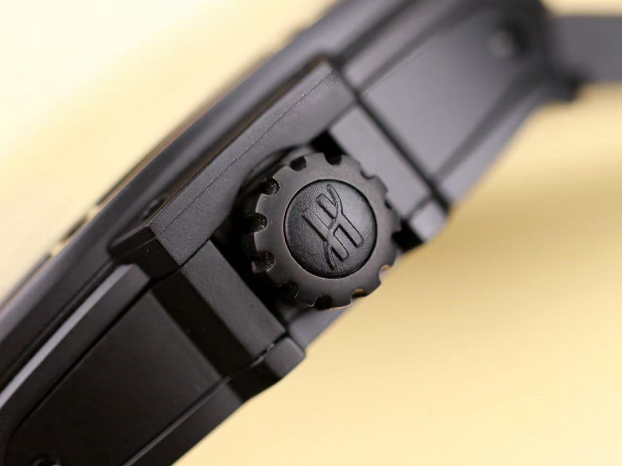 WATCH-HB-W-011