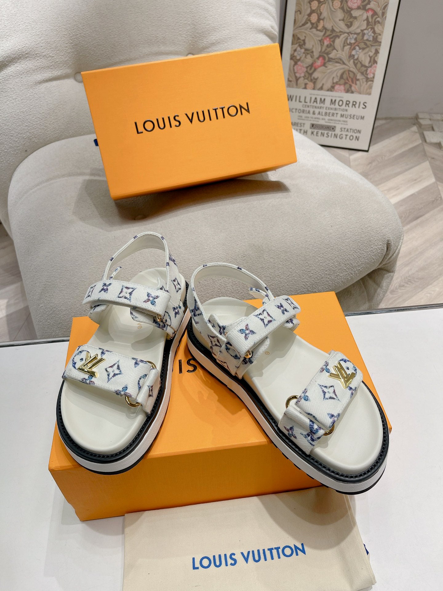 SHOES-LV-LY-021