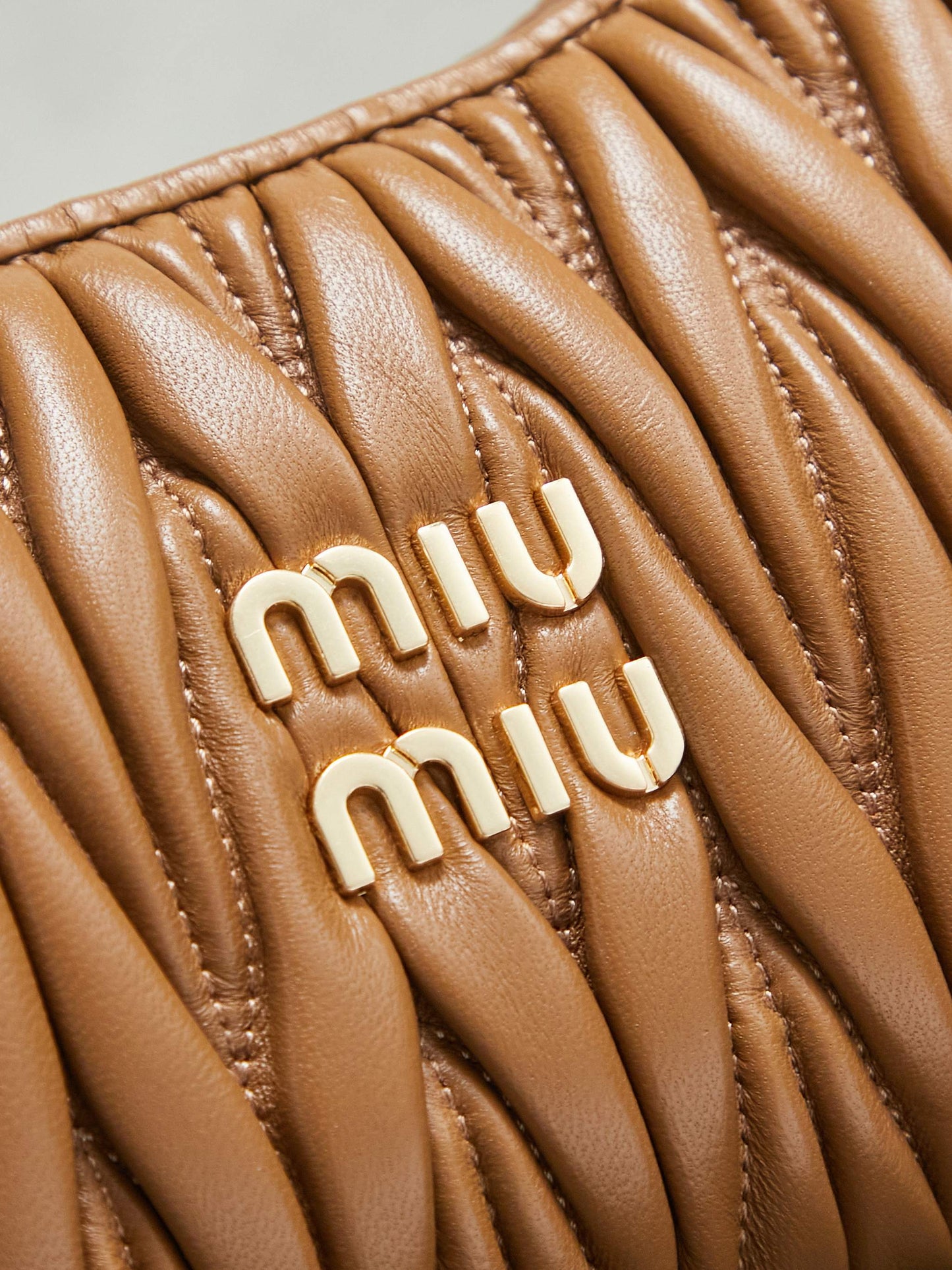 BAG-MIUMIU-LY-012