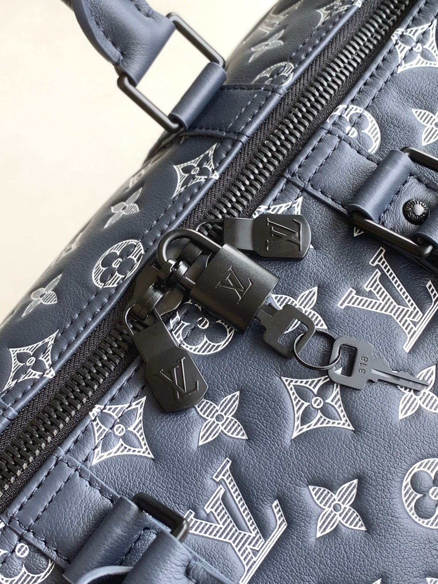 BAG-LV-W-NEW-060