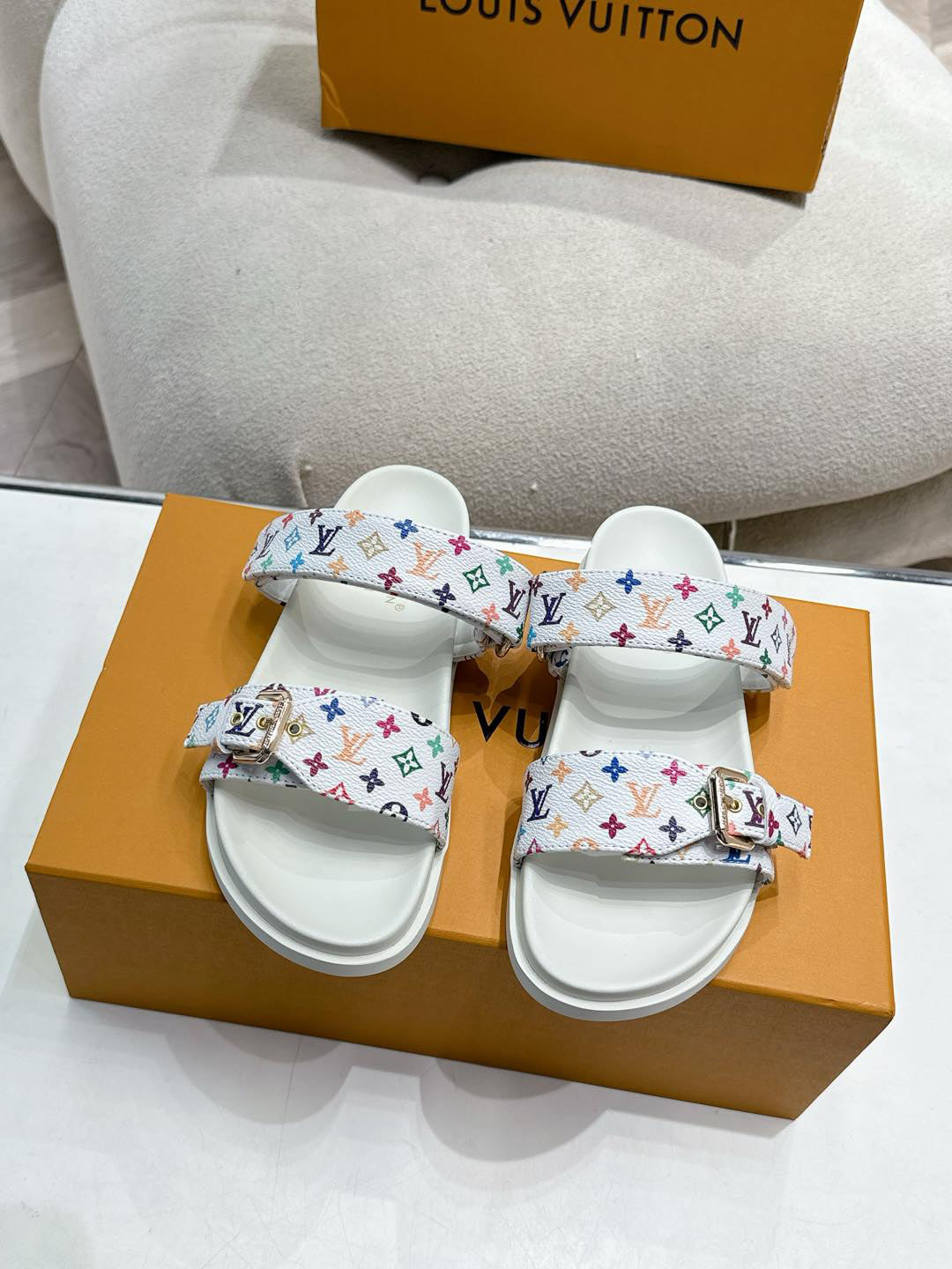 SHOES-LV-LY-115
