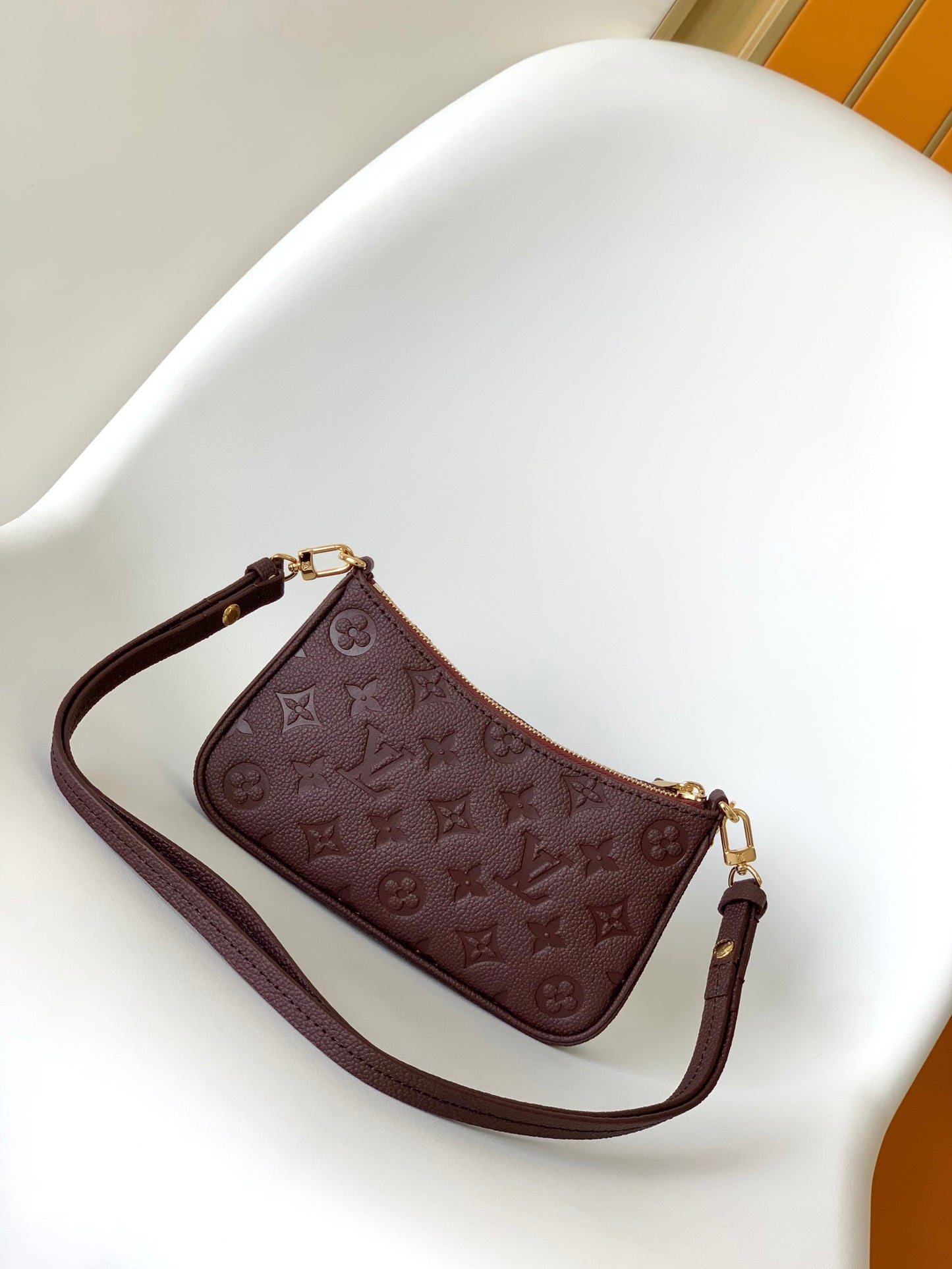BAG-LV-W-NEW-700