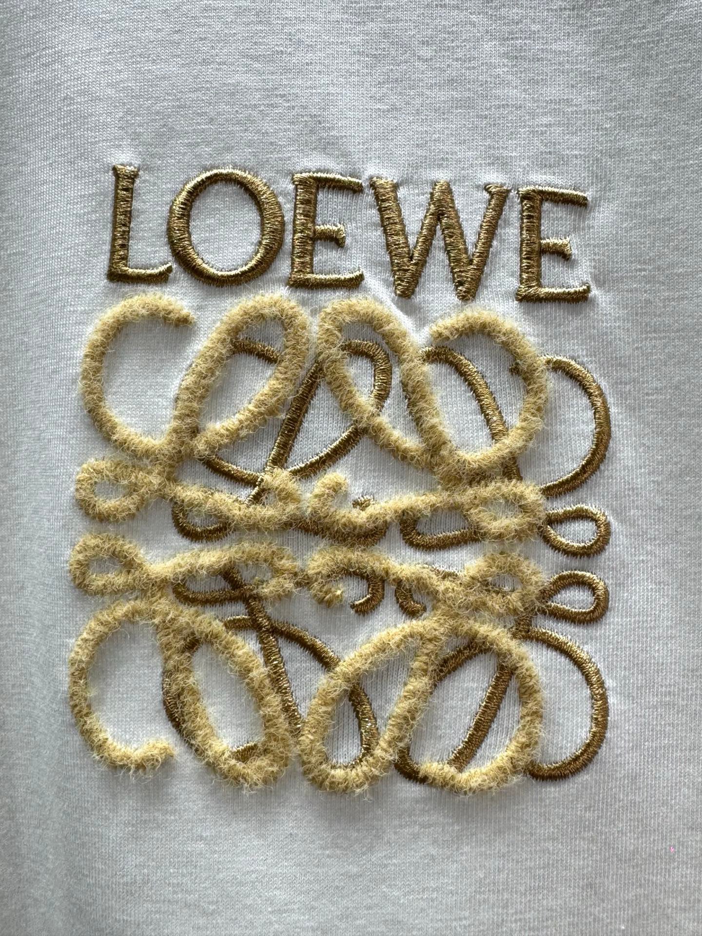 TS-LOEWE-NEW-218