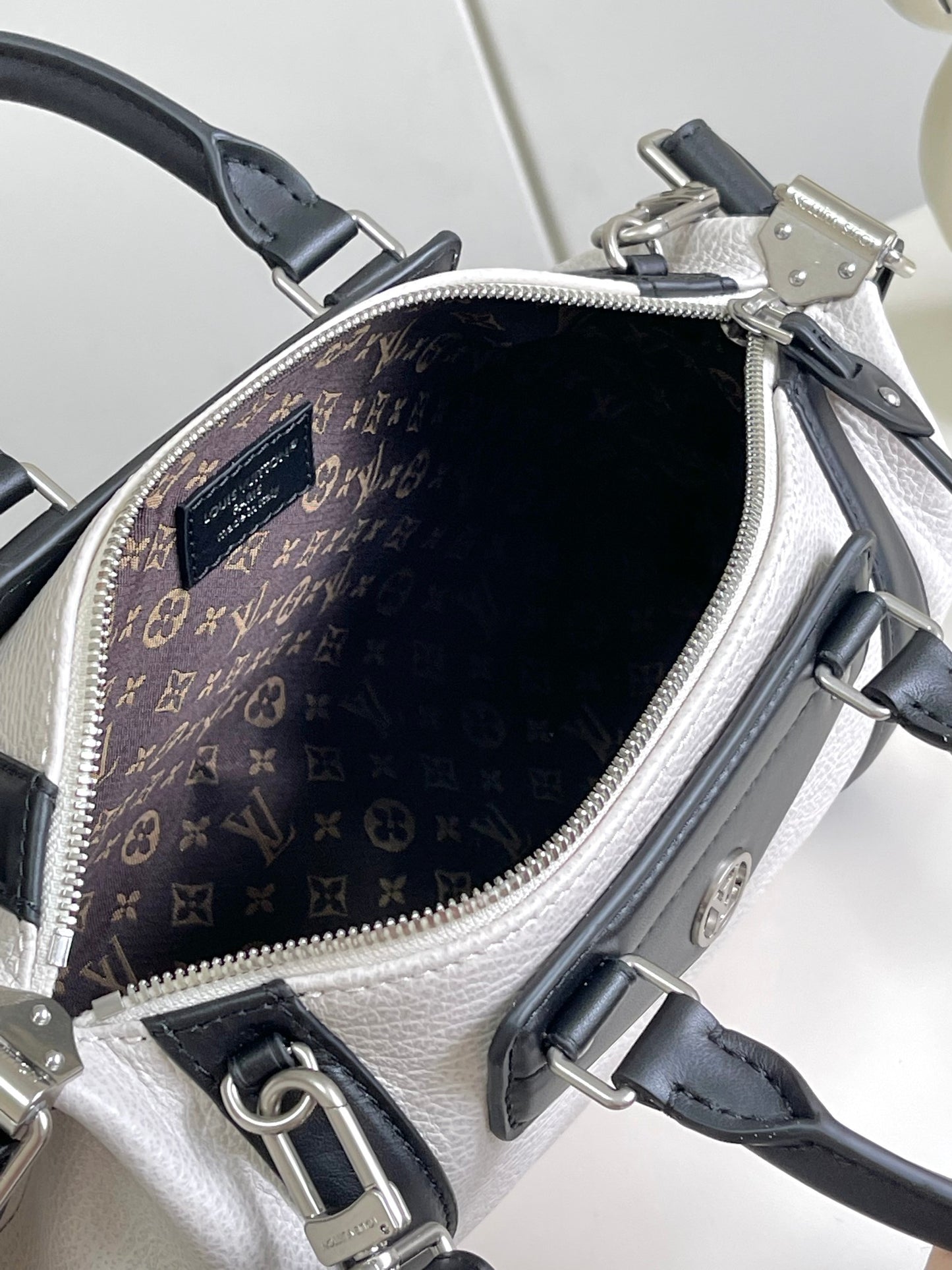 BAG-LV-W-NEW-835