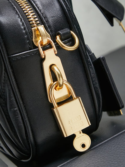 BAG-MIUMIU-LY-009