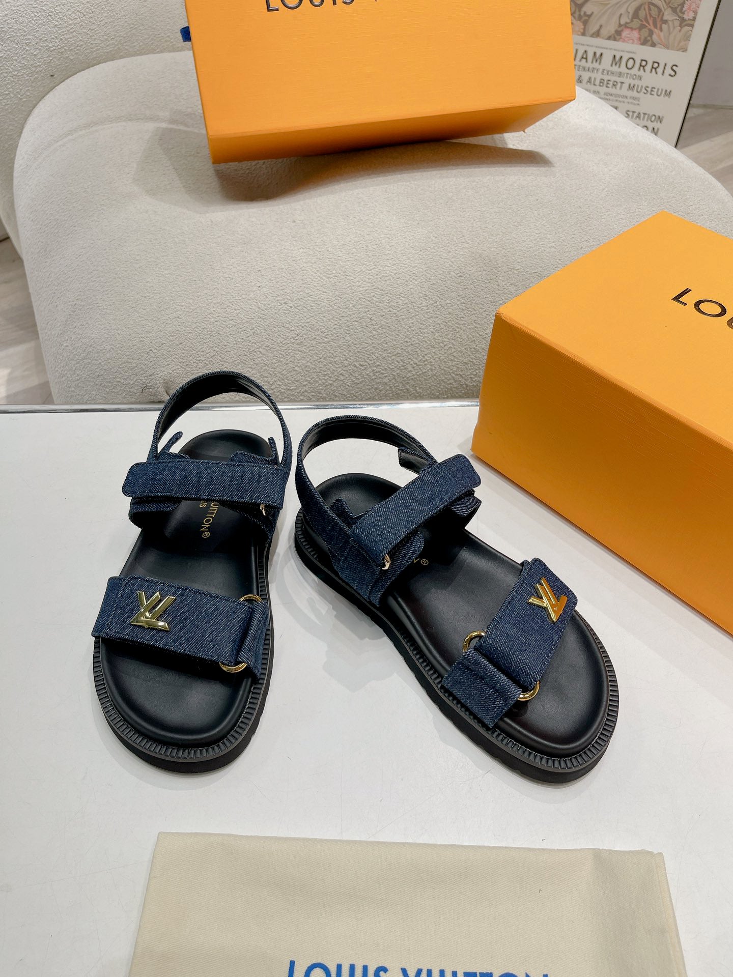 SHOES-LV-LY-026