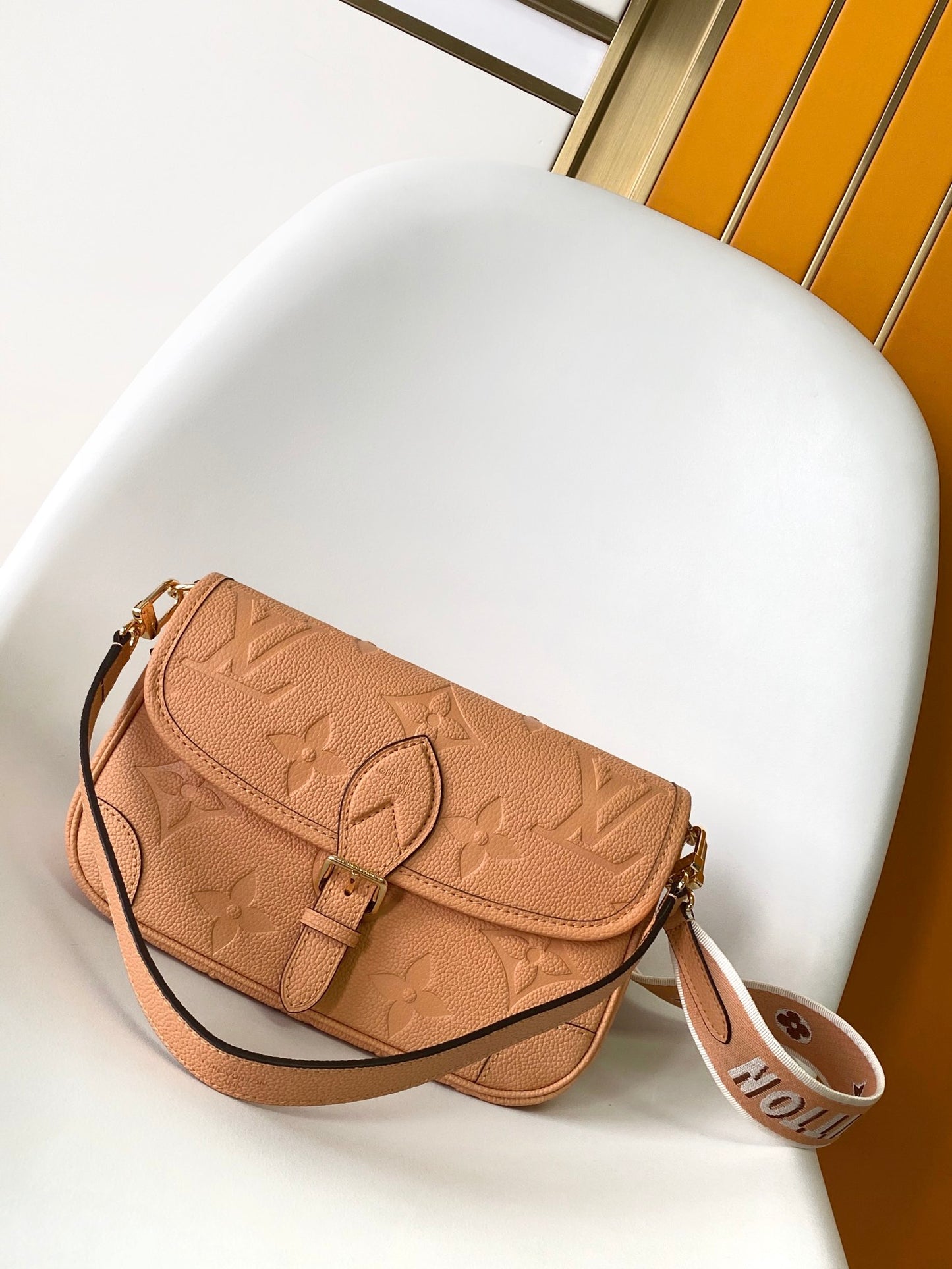 BAG-LV-W-NEW-1350