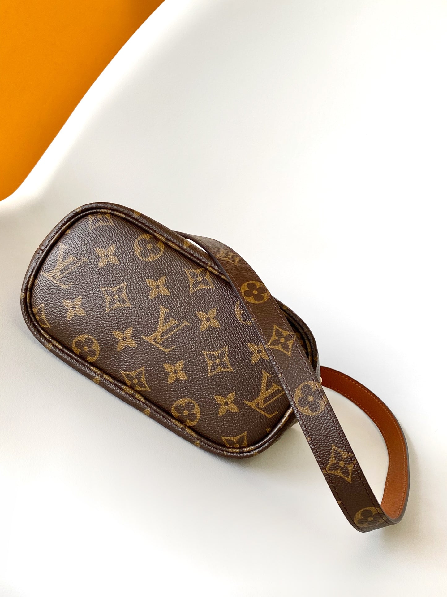 BAG-LV-W-NEW-677