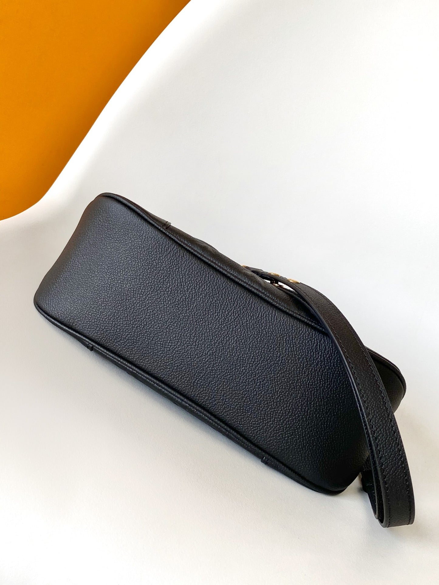 BAG-LV-W-NEW-1057
