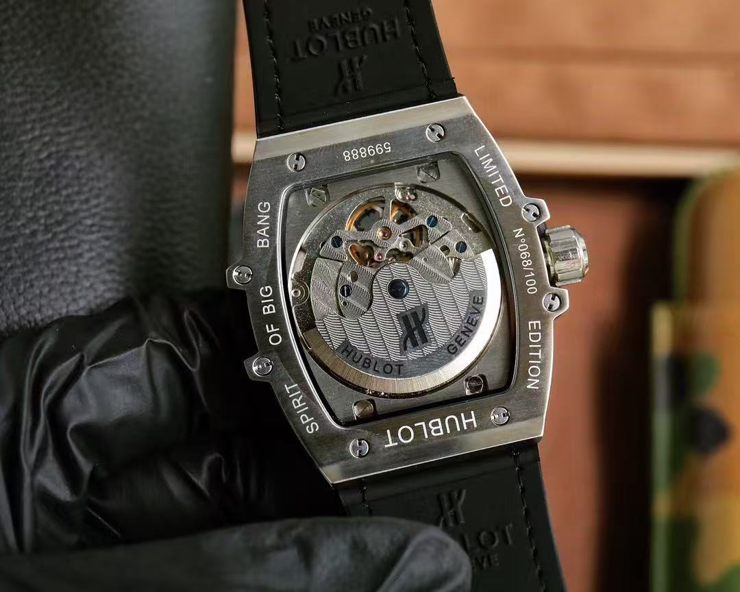 WATCH-HB-W-007