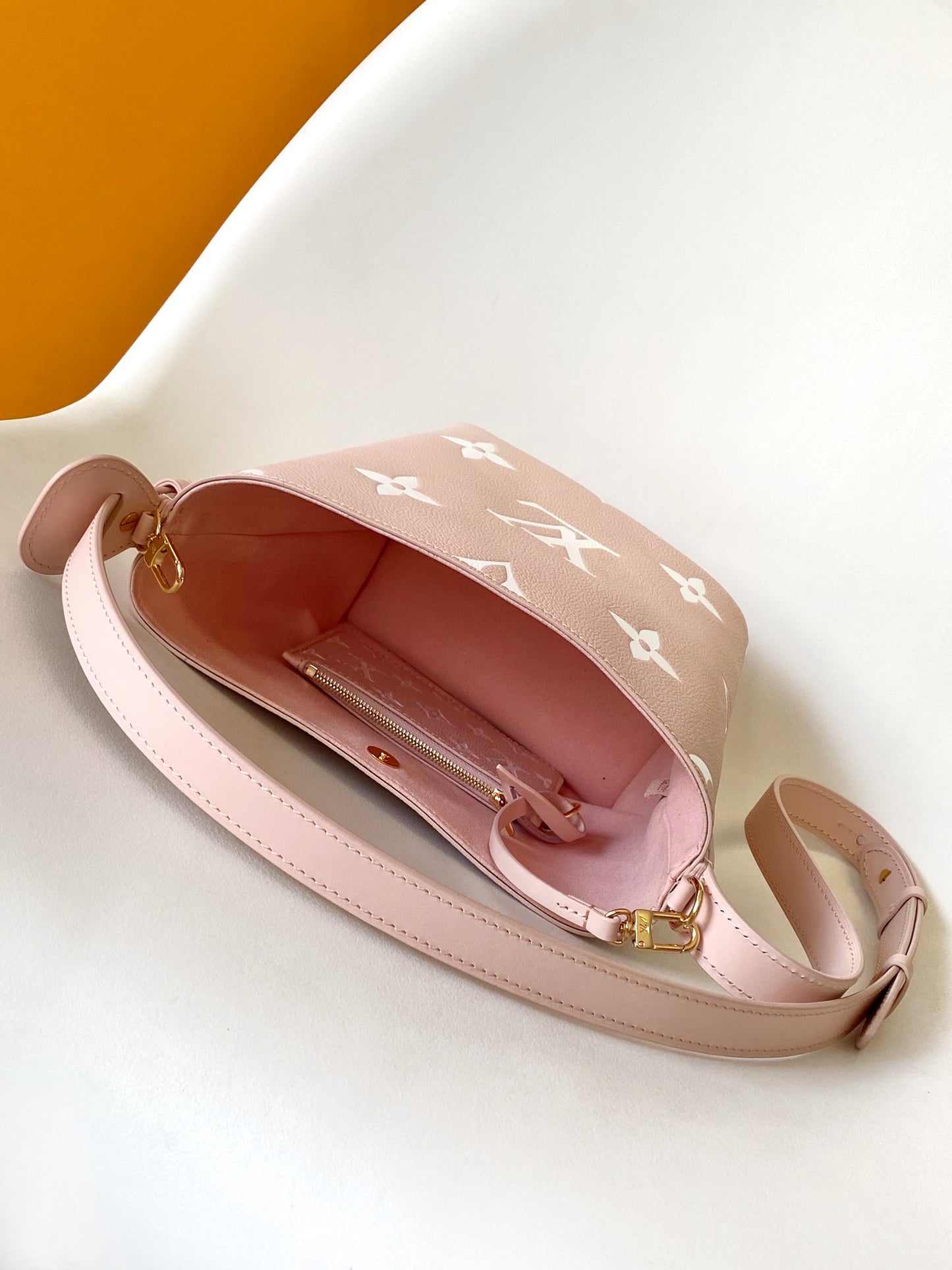 BAG-LV-W-NEW-530