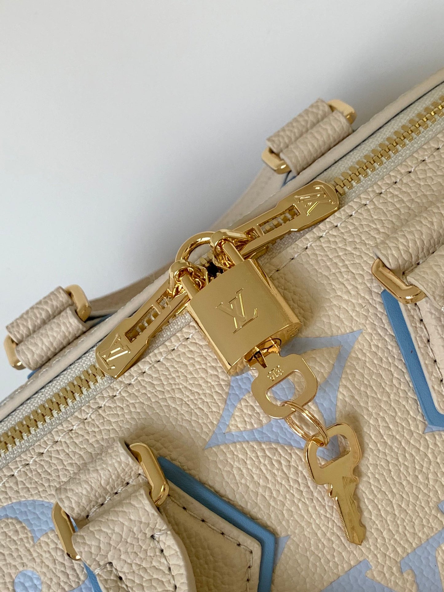 BAG-LV-W-NEW-570