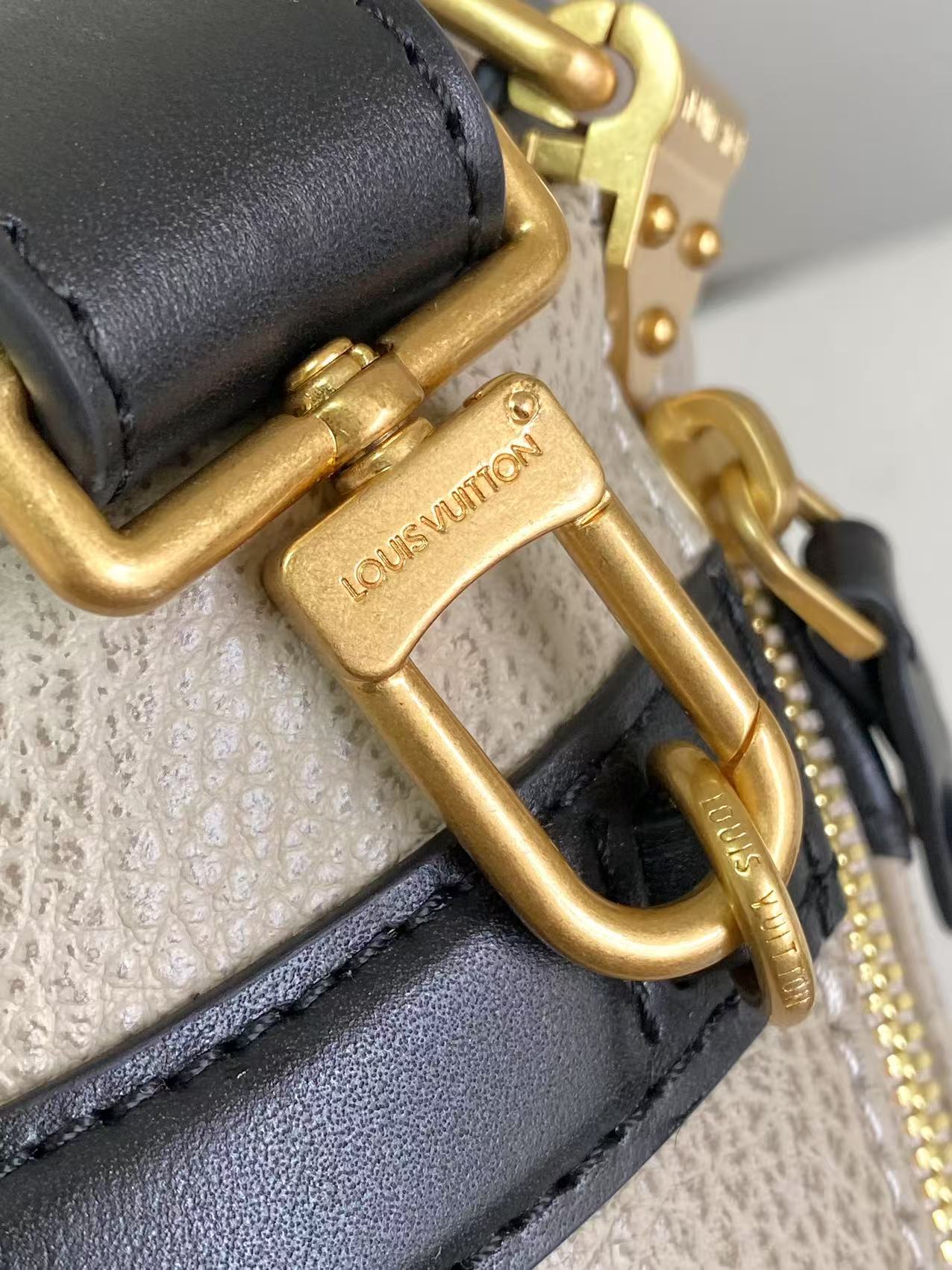 BAG-LV-W-NEW-411