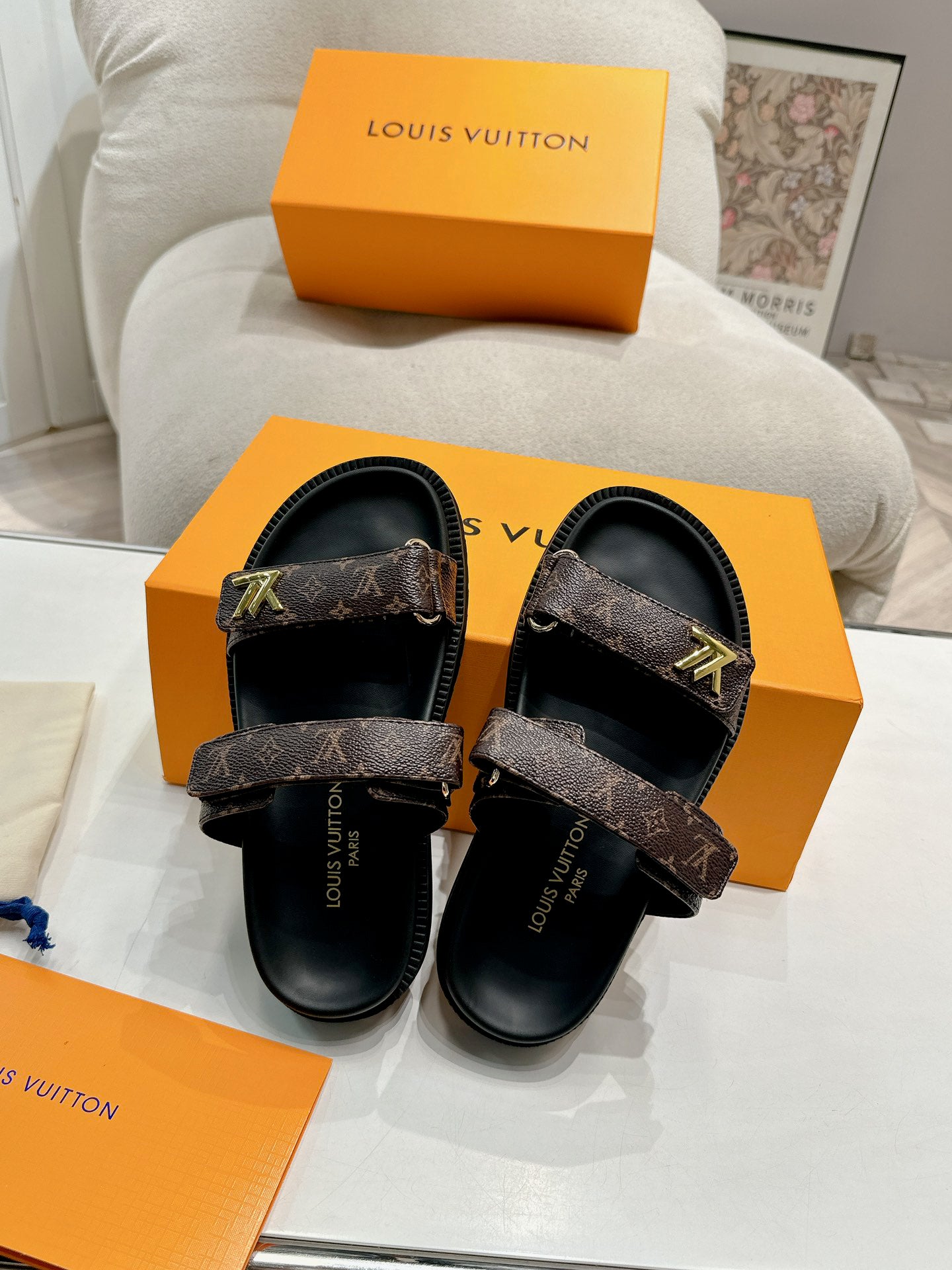 SHOES-LV-LY-054