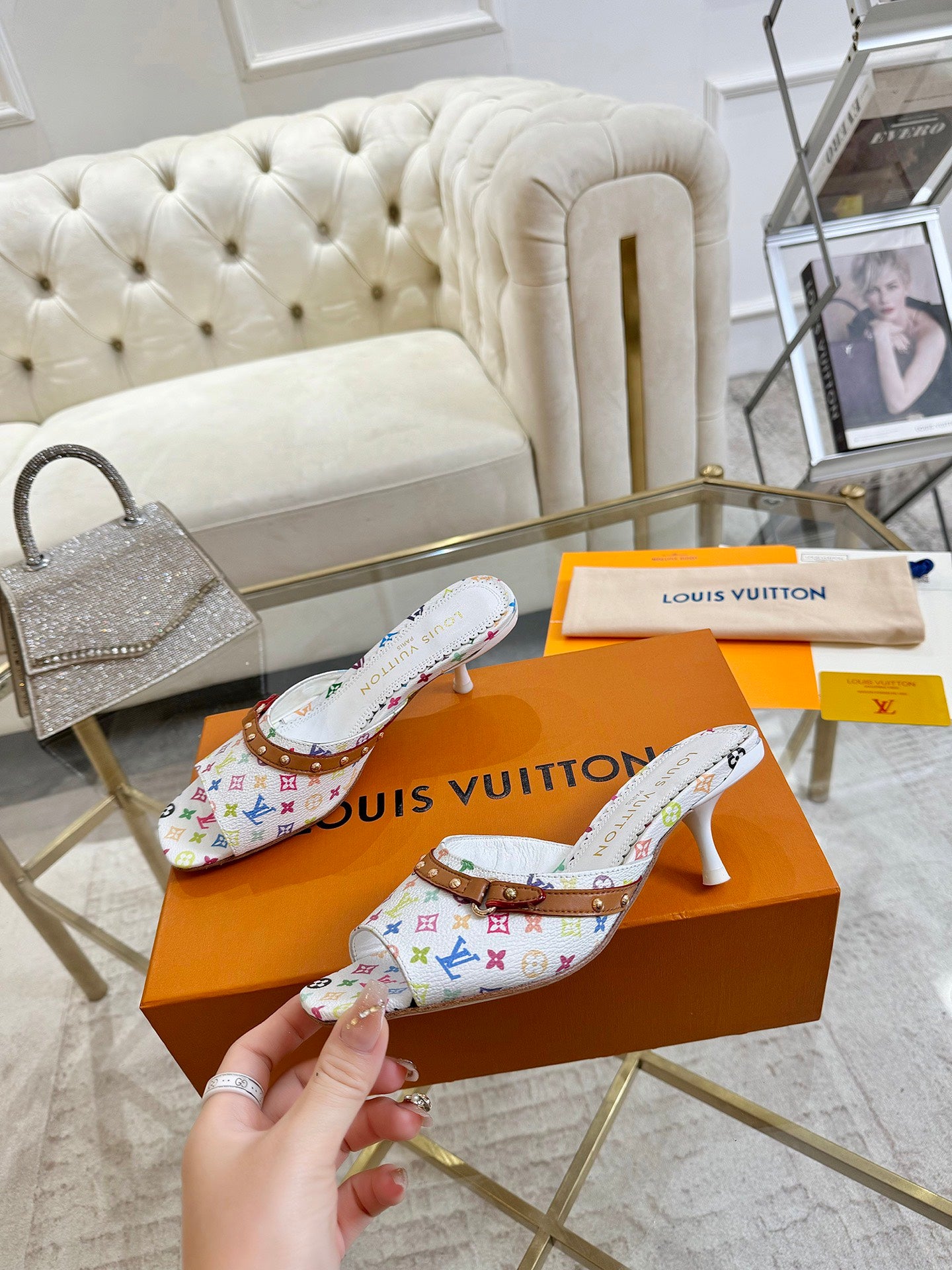 SHOES-LV-LY-354