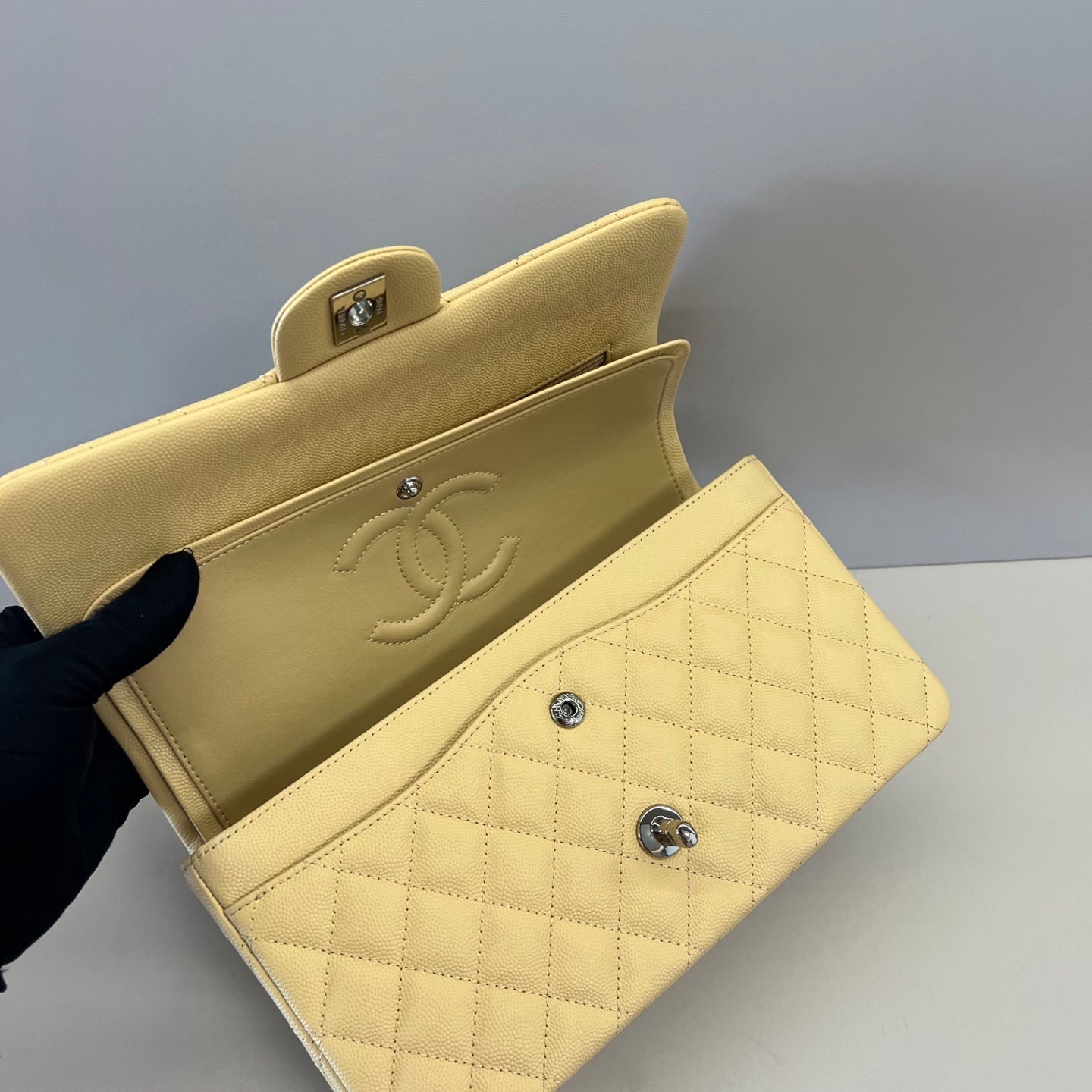 BAG-CHANEL-560